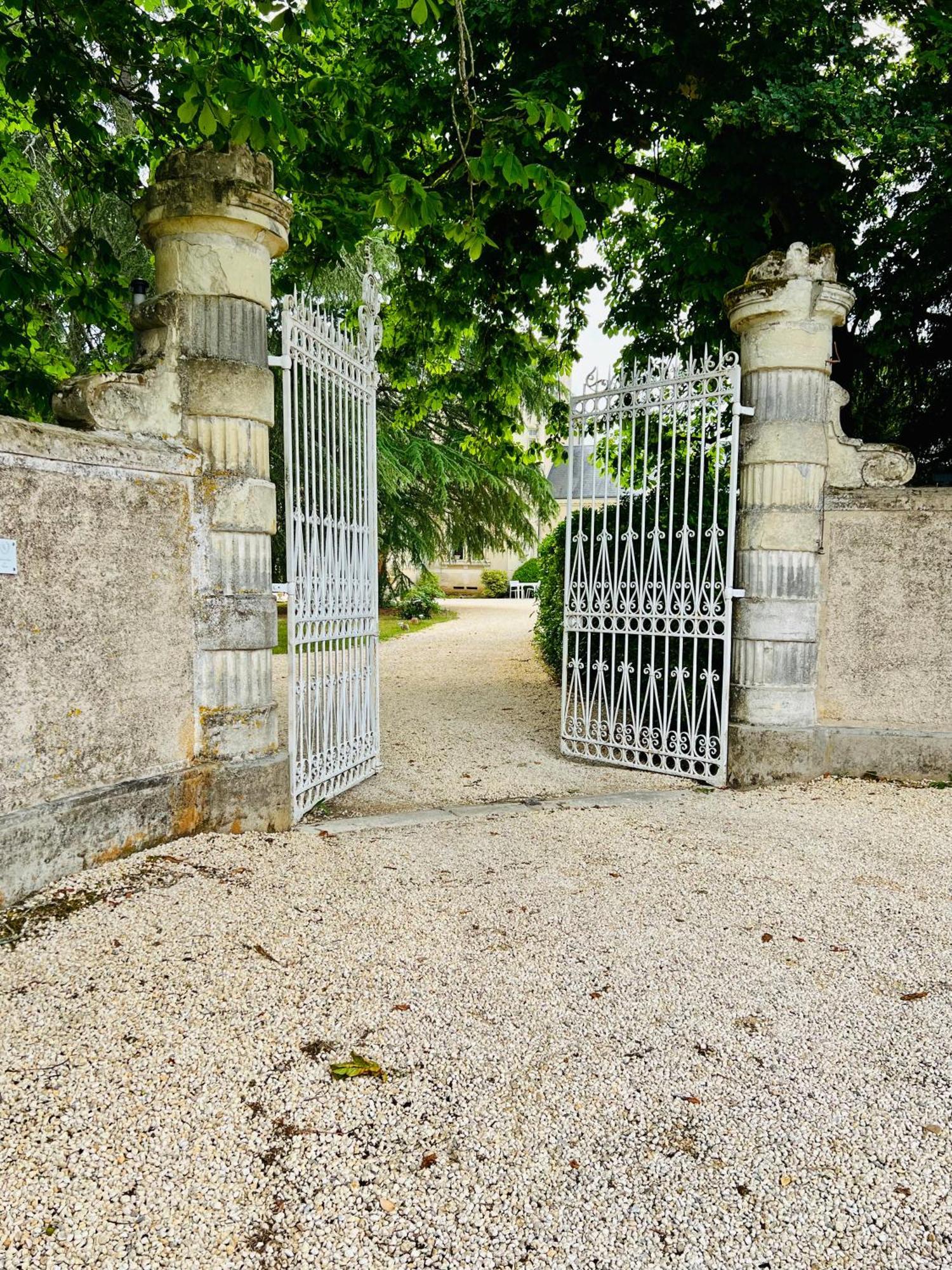 Le Château de Leugny Oiron Exterior foto